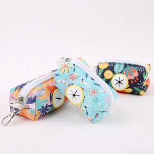 Distributeur portable de sacs à excréments pour chien et chat